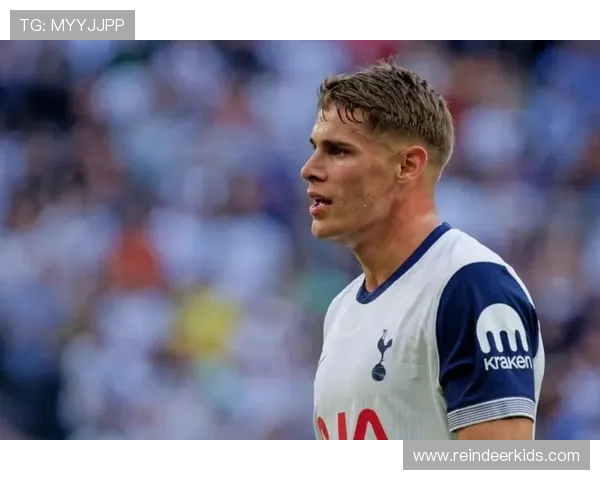 英超联赛中的超级明星球员盘点与表现